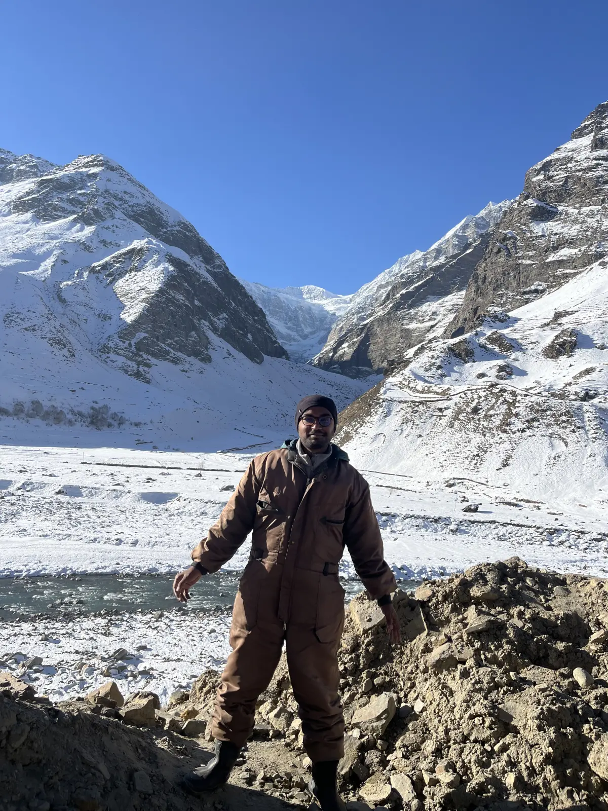 Manali snow mountains